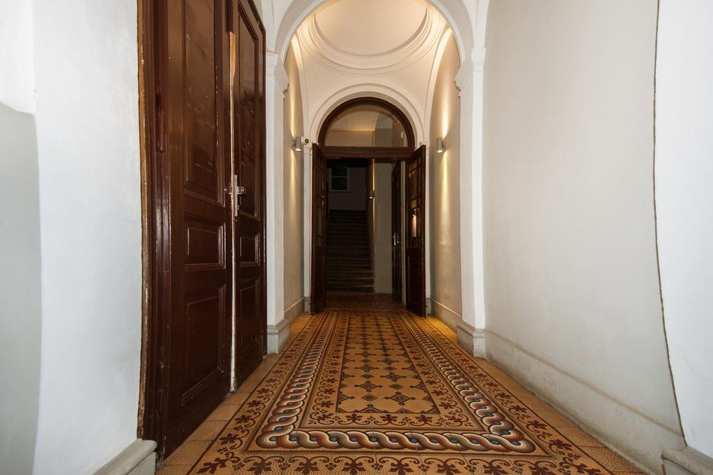 Colonial Ruterra 2Bdr Apartment Prag Dış mekan fotoğraf